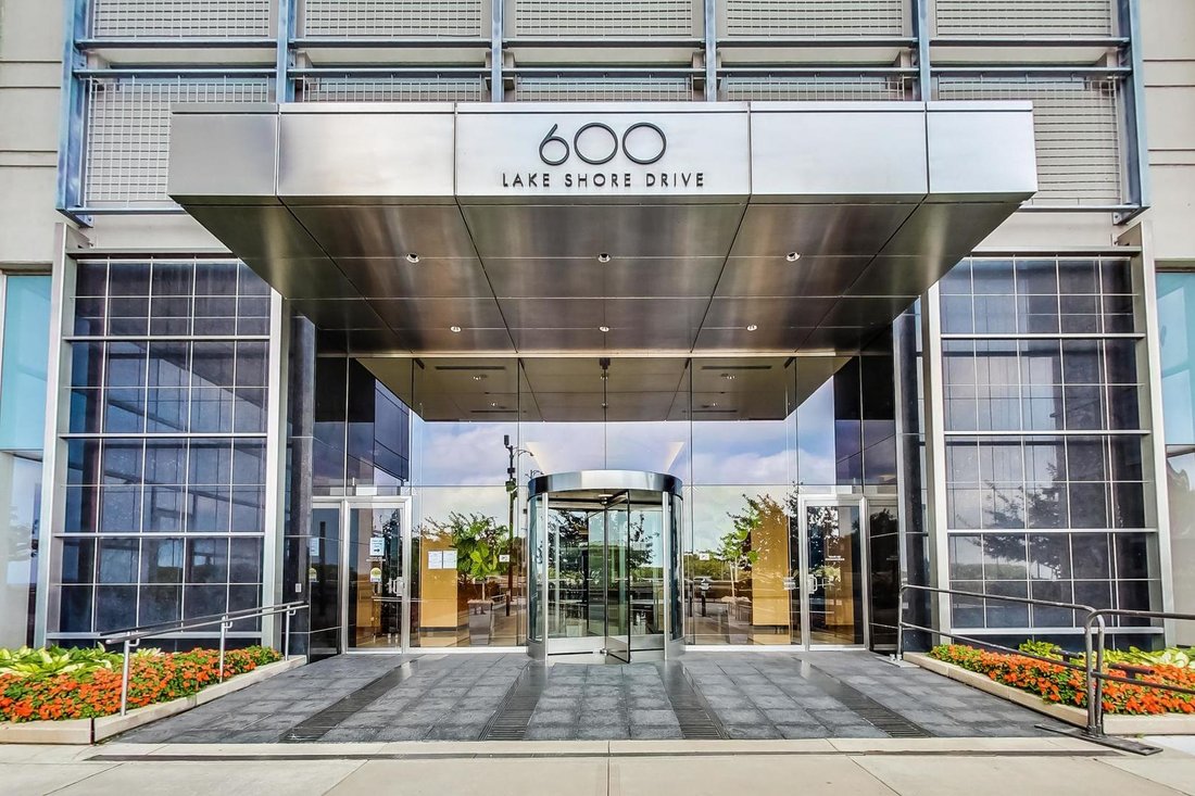 Condo in Chicago, Illinois, United States 1 - 17999905