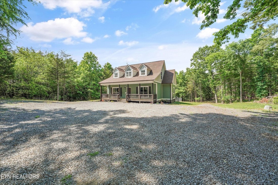 House in Dandridge, Tennessee, United States 4 - 17999848