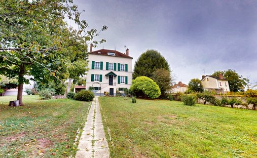 Villa in Jouy-sur-Morin, Ile-de-France, France 1