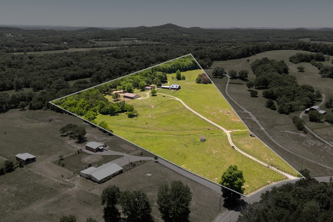 House in Watertown, Tennessee, United States 4 - 17999857