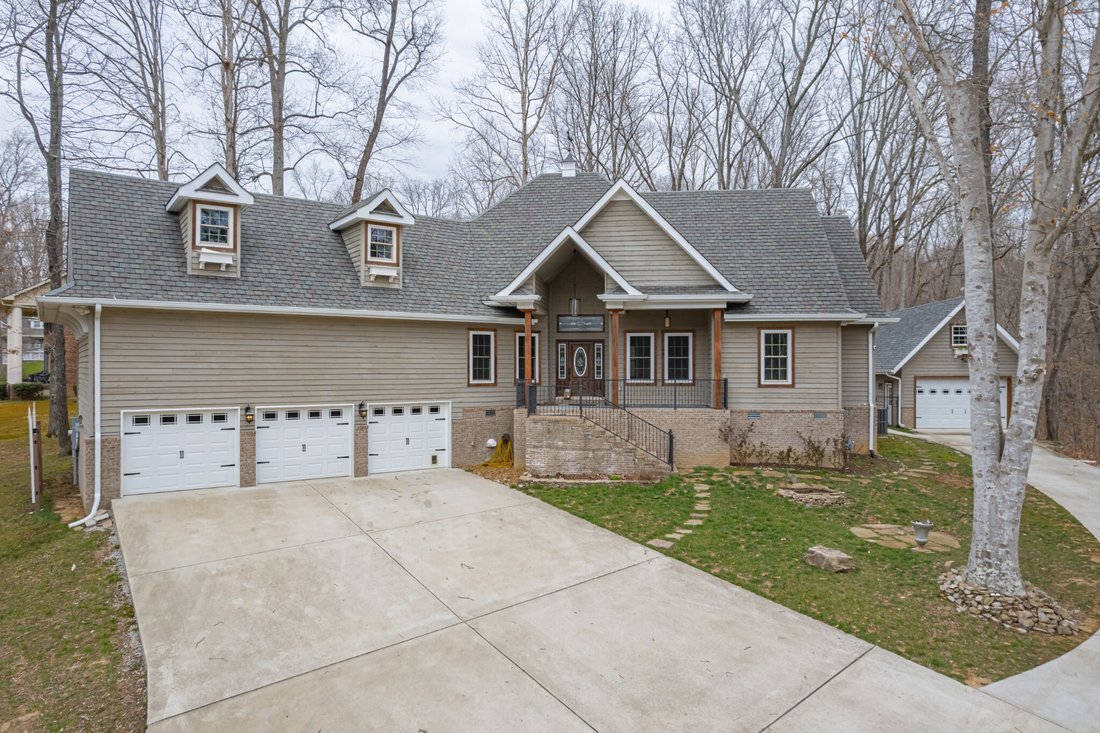 House in Manchester, Tennessee, United States 1 - 17999843