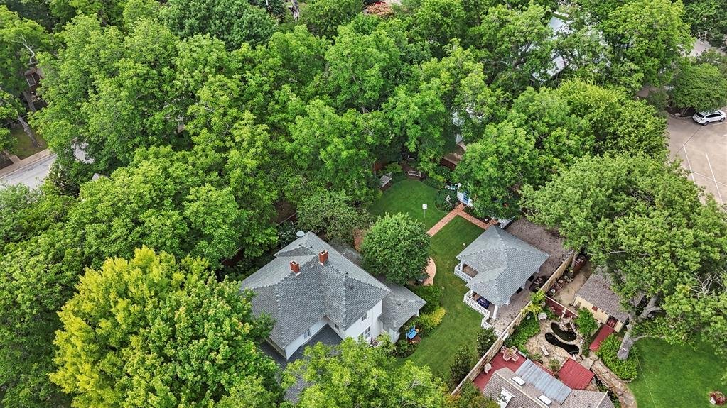 House in Waxahachie, Texas, United States 5 - 18000044