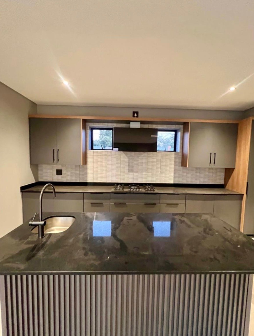 House in Midrand, Gauteng, South Africa 3 - 18000109