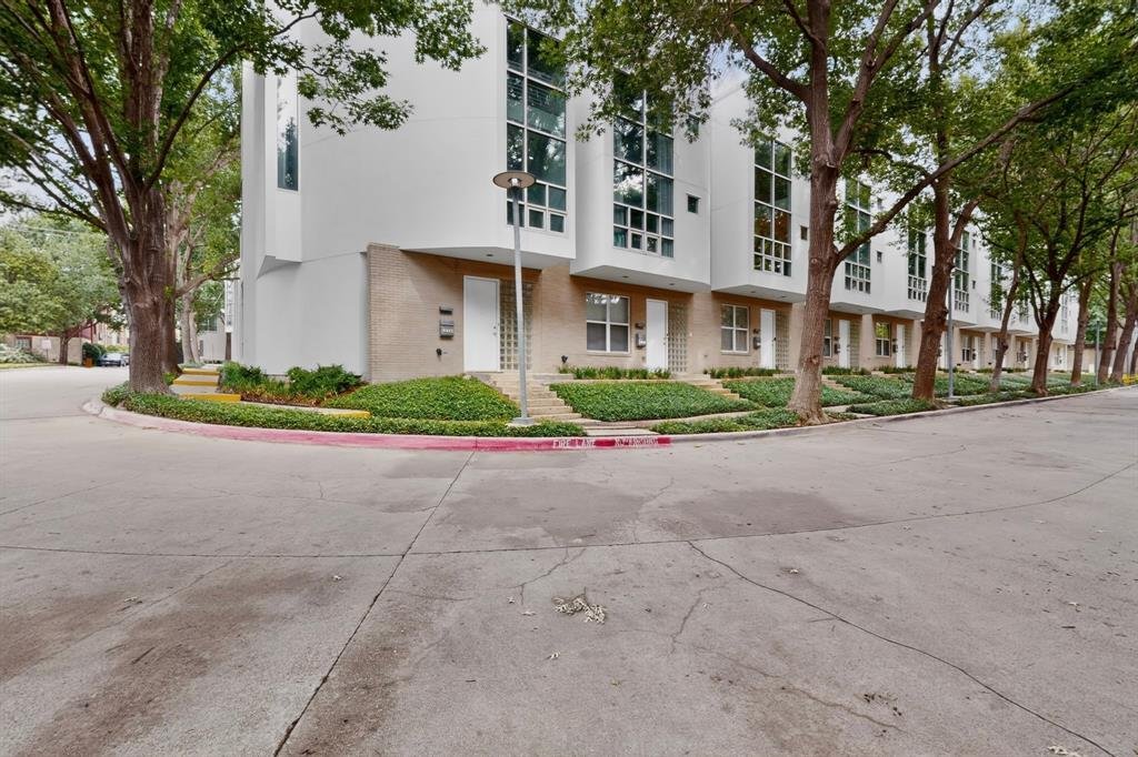 Townhouse in Dallas, Texas, United States 3 - 18000052