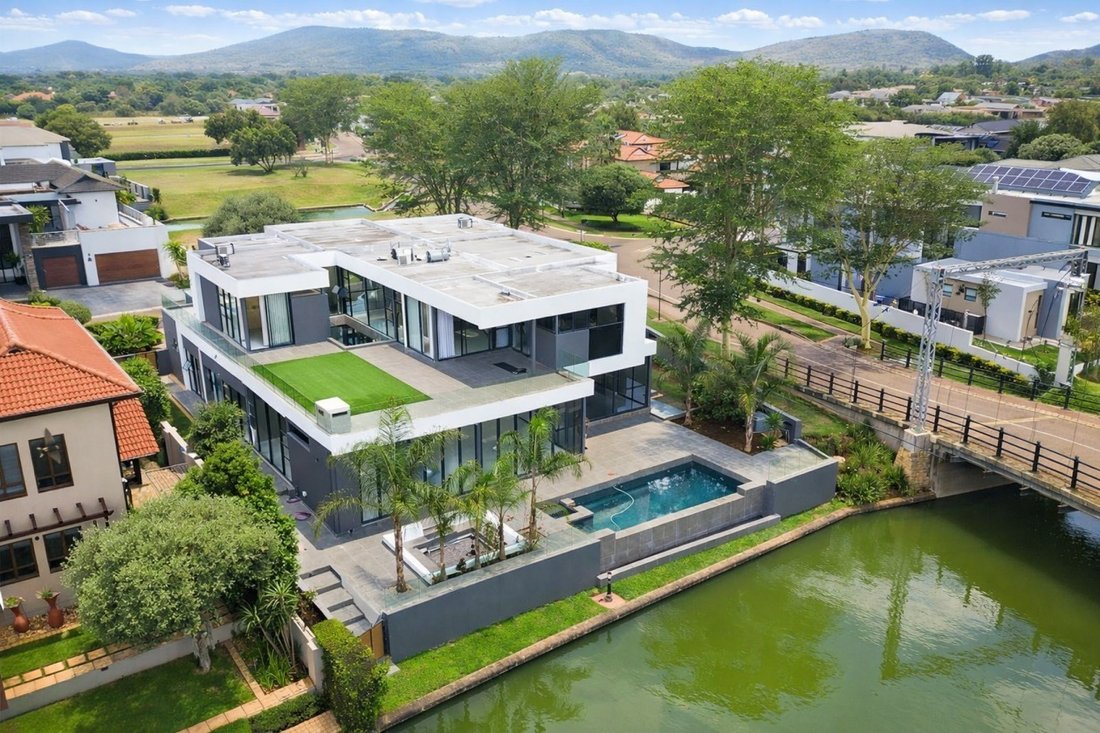 House in The Islands Estate, North West, South Africa 4 - 18000118