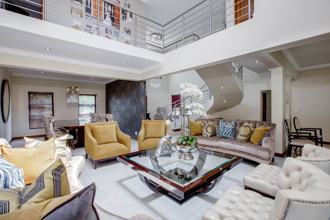 House in Sandton, Gauteng, South Africa 4 - 18000119