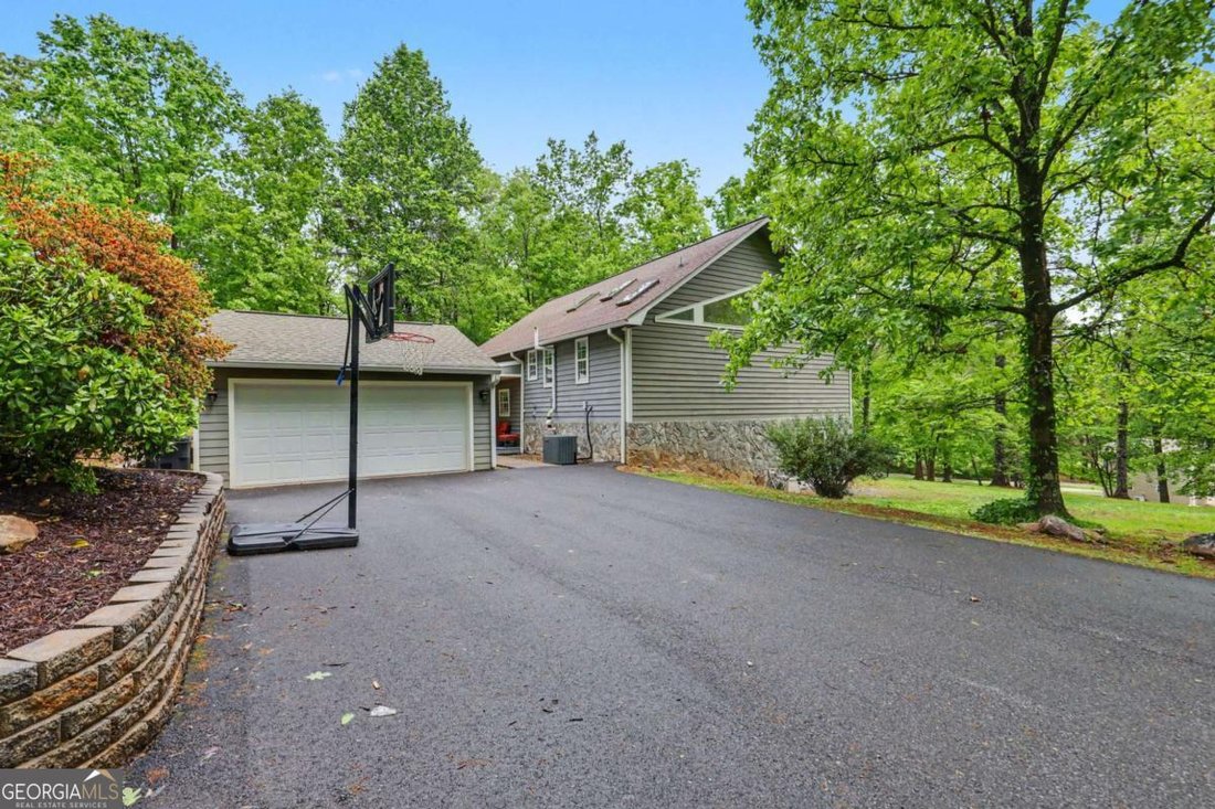 House in Blairsville, Georgia, United States 4 - 18000021