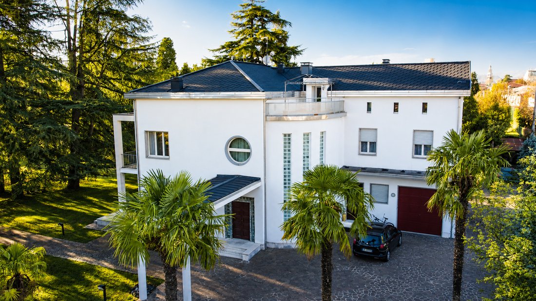 Villa in Thiene, Veneto, Italy 1 - 18000438