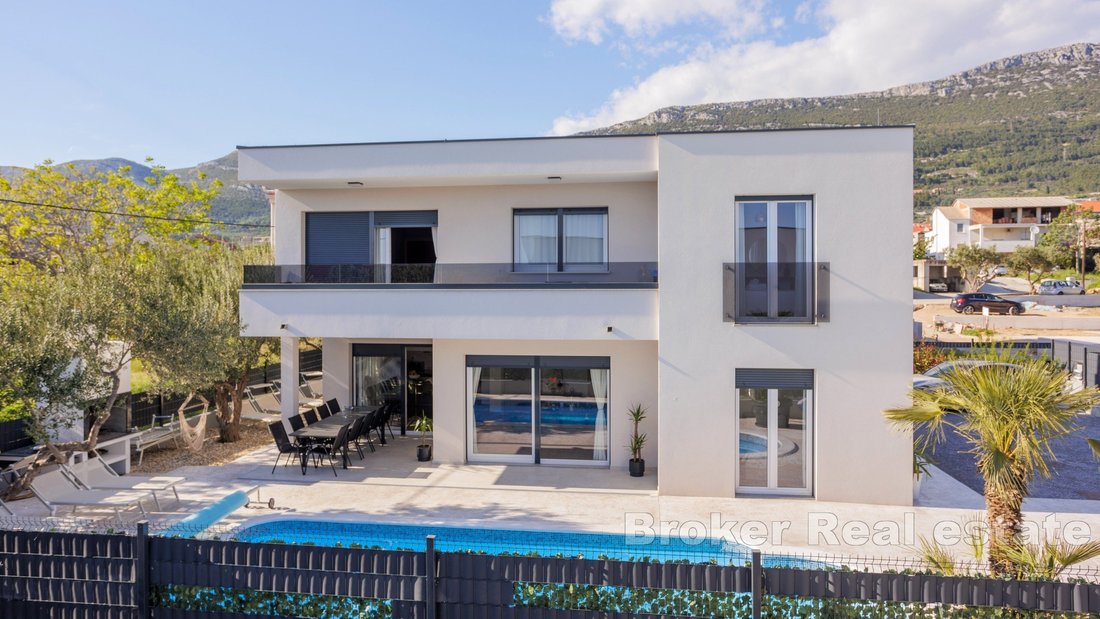 Villa in Kastel Sucurac, Split-Dalmatia County, Croatia 4 - 18000594