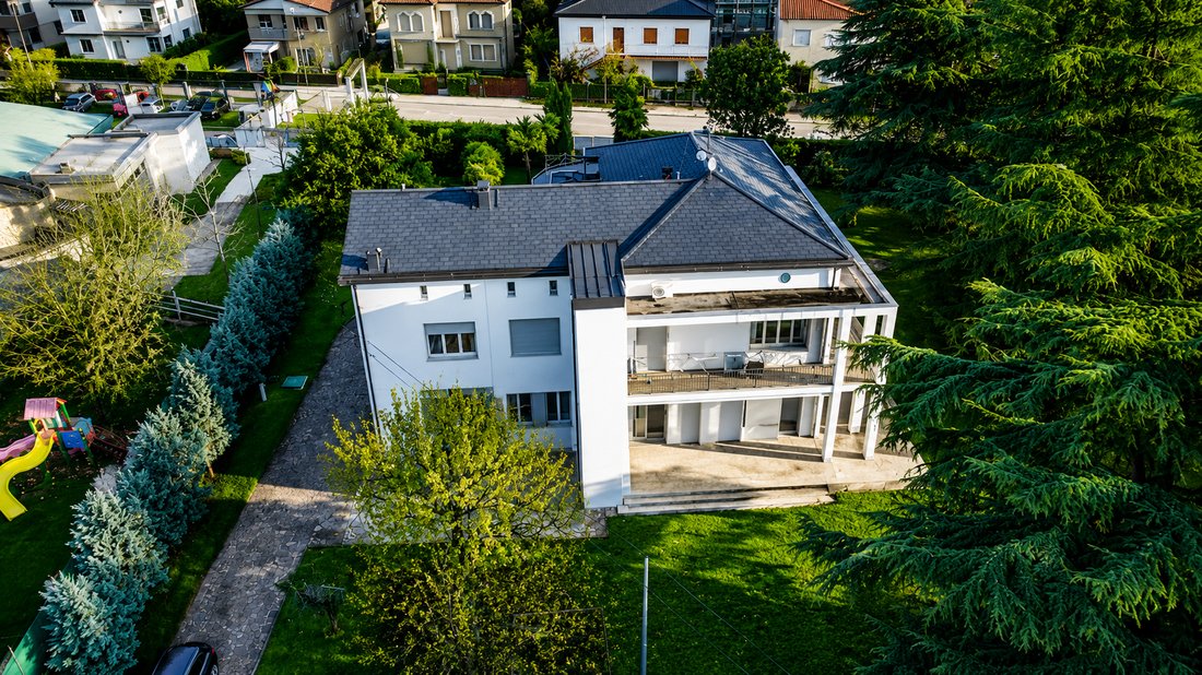 Villa in Thiene, Veneto, Italy 4 - 18000438