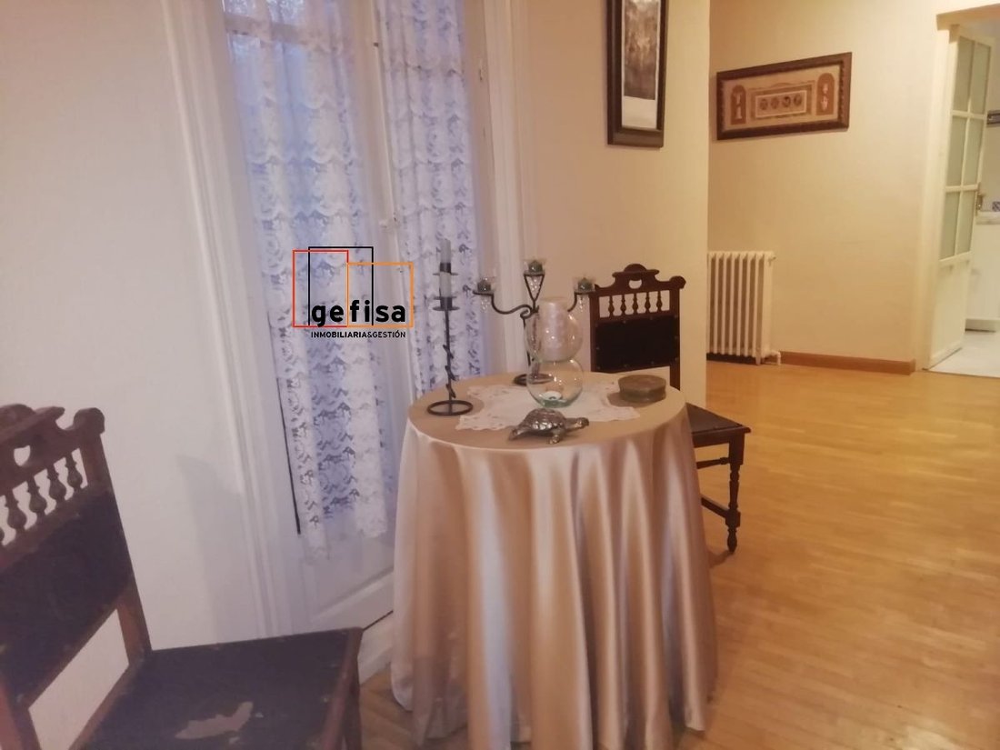 House in Valdepenas, Castile-La Mancha, Spain 2 - 18000185