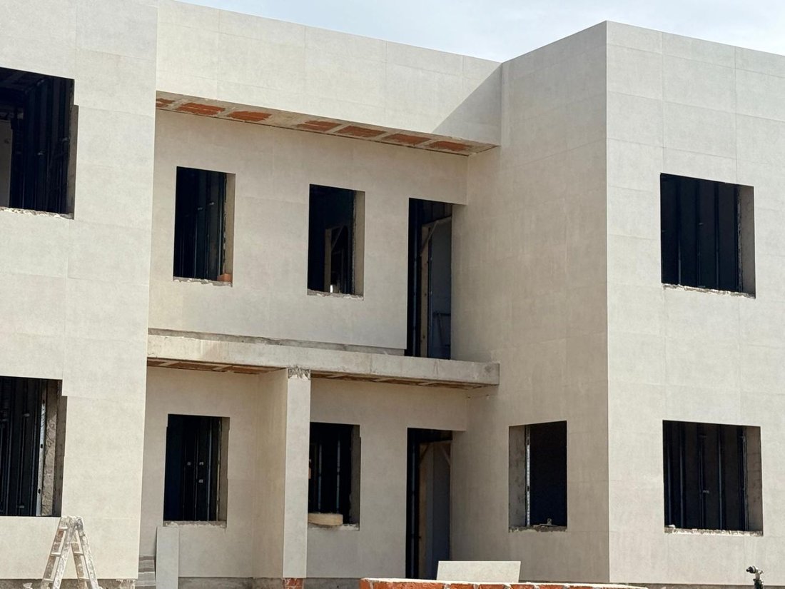 Townhouse in Sevilla la Nueva, Comunidad de Madrid, Spain 1 - 18000196