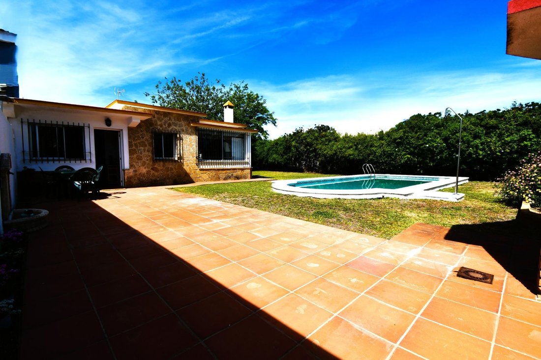 Chalet in El Puerto de Santa María, Andalusia, Spain 3 - 18000213