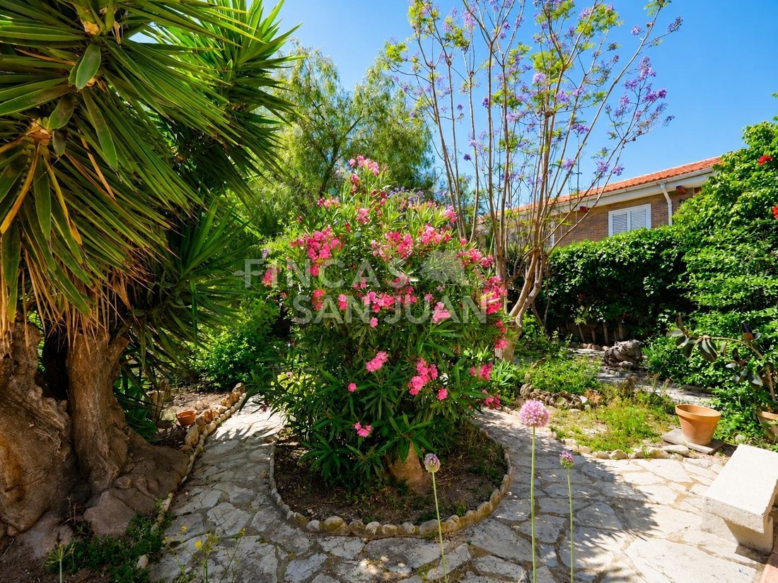 Chalet in San Juan de Alicante, Valencian Community, Spain 4 - 18000194