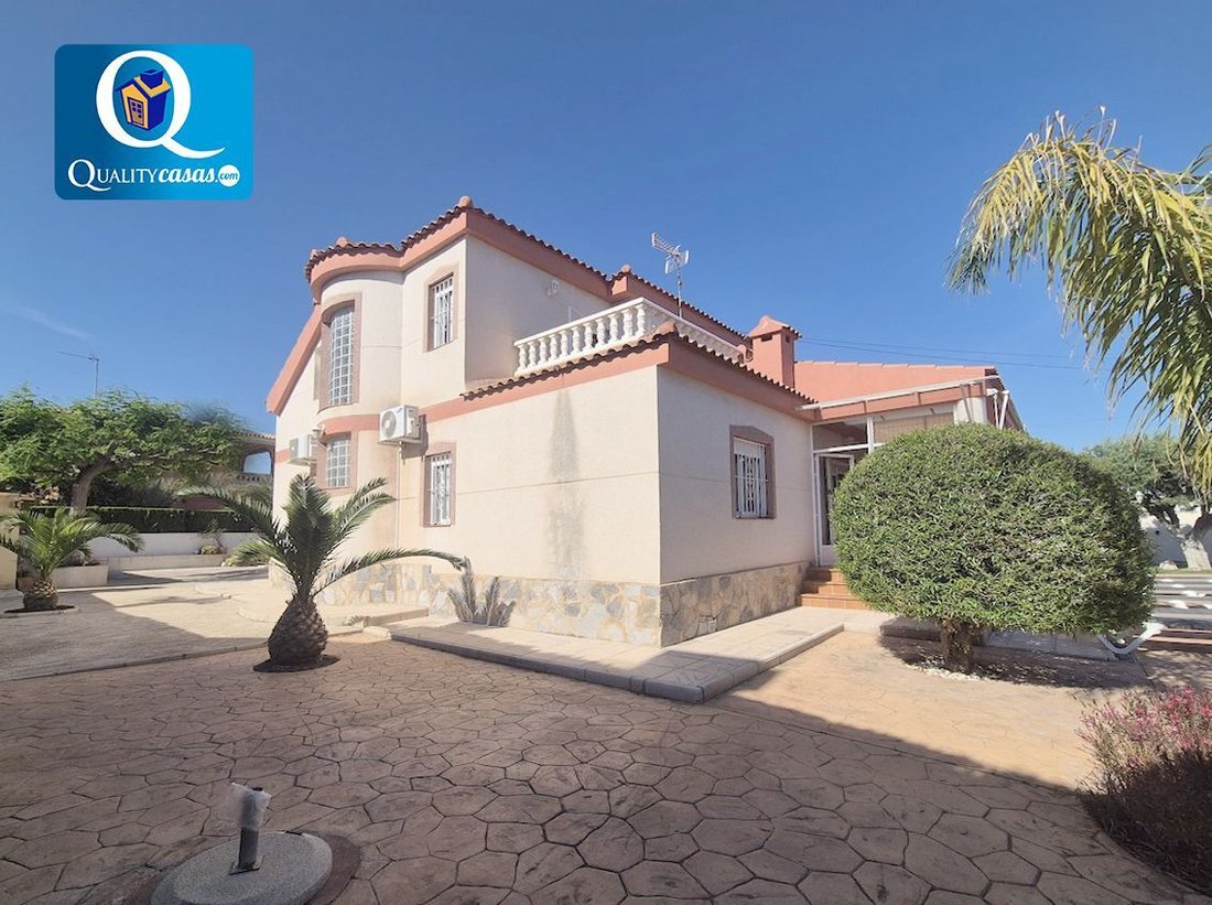 Chalet in Mutxamel, Valencian Community, Spain 3 - 18000165