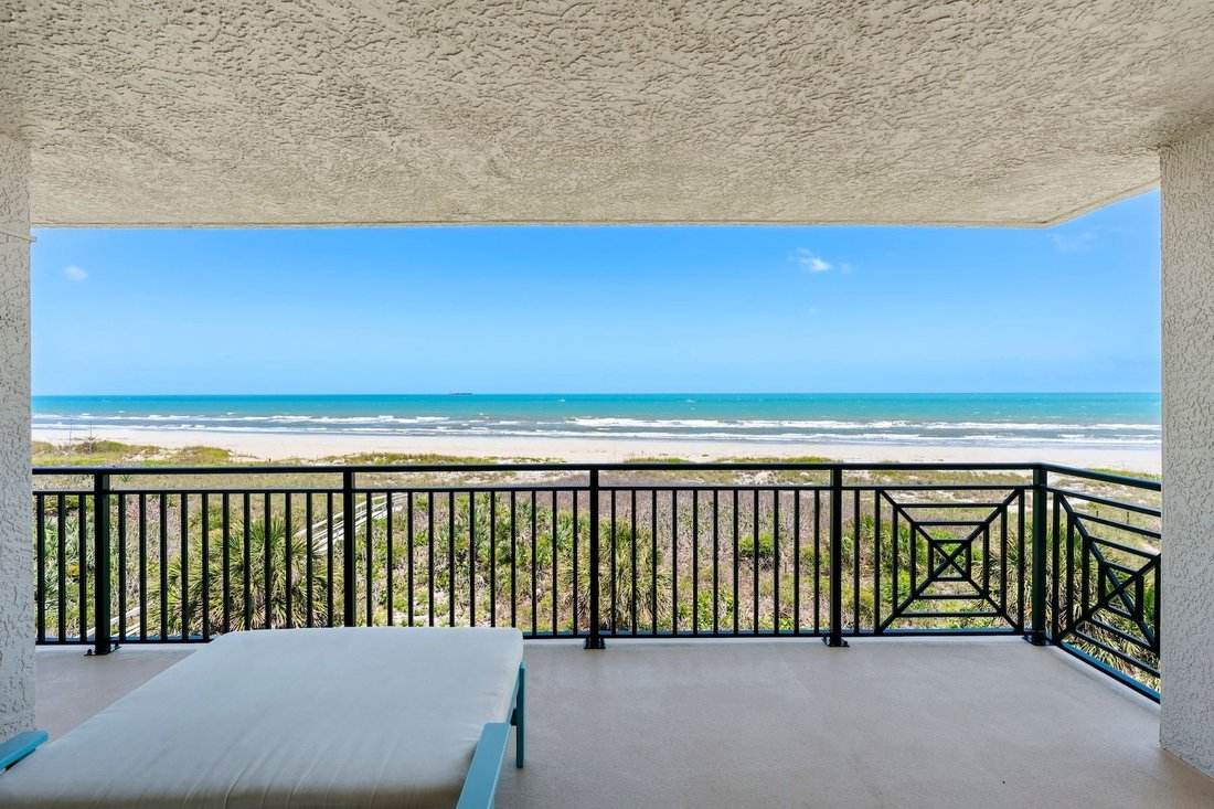Condo in Cape Canaveral, Florida, United States 1 - 18000130