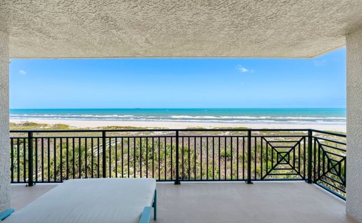 Condo in Cape Canaveral, Florida, United States 1