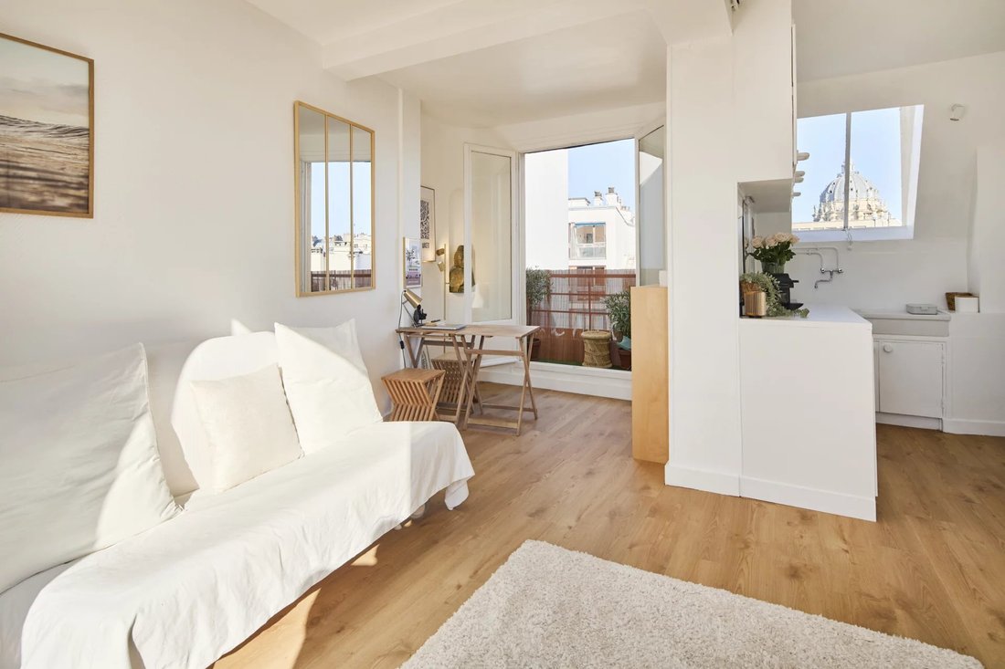 Apartment in Odéon, Paris 6e Arrondissement, Paris 4 - 18000478