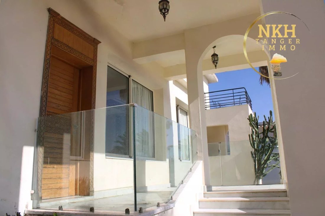 Villa in Cité Nouinouiche, Tangier-Tétouan-Al Hoceima, Morocco 2 - 17715803