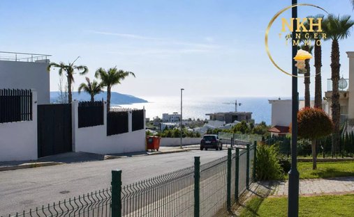Villa in Cité Nouinouiche, Tangier-Tétouan-Al Hoceima, Morocco 1