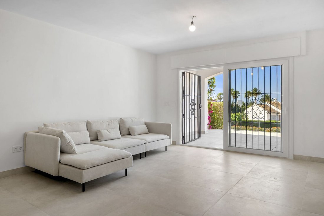 Apartment in Puerto Banus, Marbella, Spain 4 - 18000159