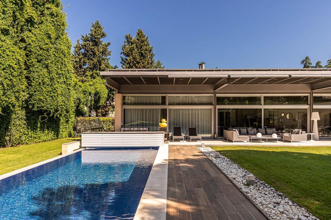Villa in Moncloa-Aravaca, Madrid, Spain 4 - 17342907