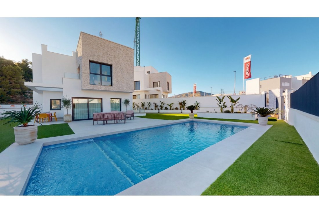 Villa in Finestrat, Valencian Community, Spain 1 - 14812172