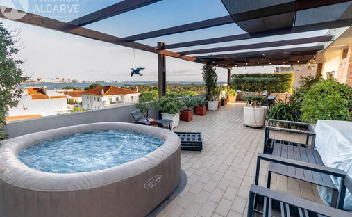 Appartamento a Montenegro, Algarve, Portogallo 1