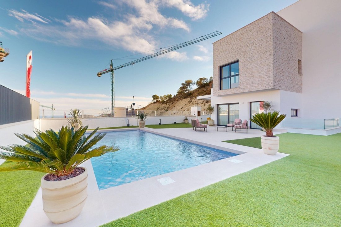 Villa in Finestrat, Valencian Community, Spain 2 - 14812172