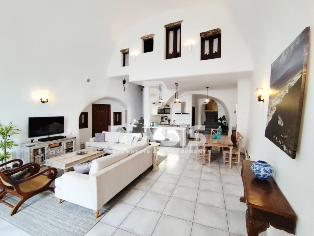 House in Thira, Aegean, Greece 2 - 16027432