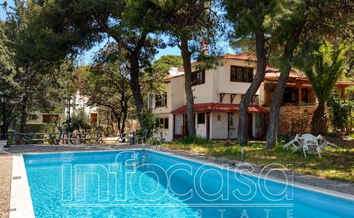 House in Penteli, Attica, Greece 1