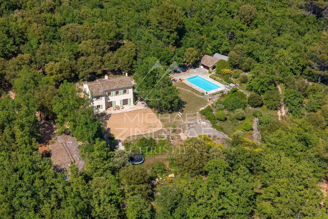Villa in Bargemon, Provence-Alpes-Côte d'Azur, France 2 - 18000672