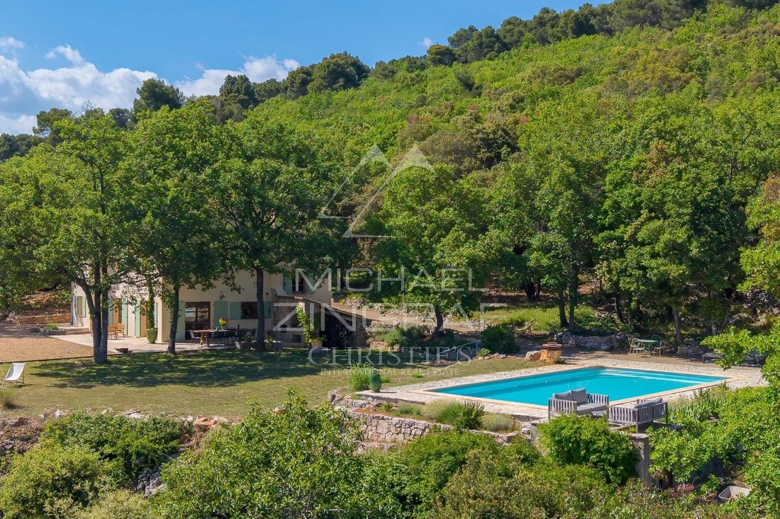 Villa in Bargemon, Provence-Alpes-Côte d'Azur, France 3 - 18000672