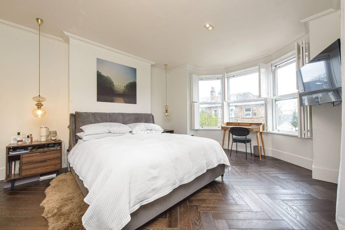 House in Barnet, England 5 - 18000584