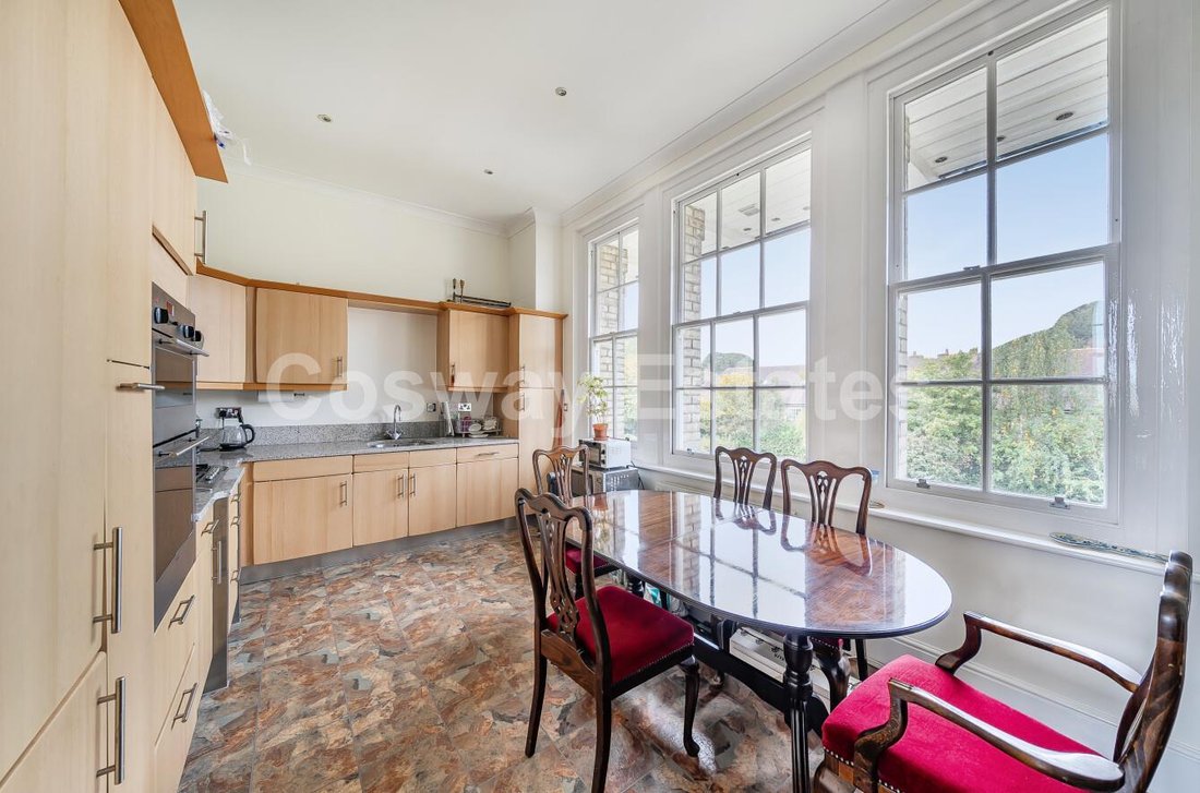 Apartment in Barnet, England 4 - 18000597