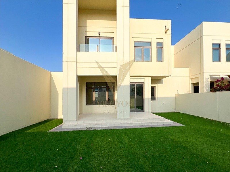 Townhouse in Reem, Dubai, United Arab Emirates 1 - 18000670