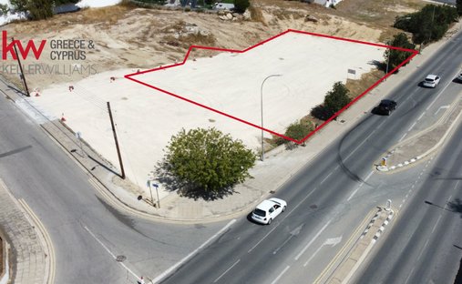 Terreno a Aglantzia, Distretto di Nicosia, Cipro 1