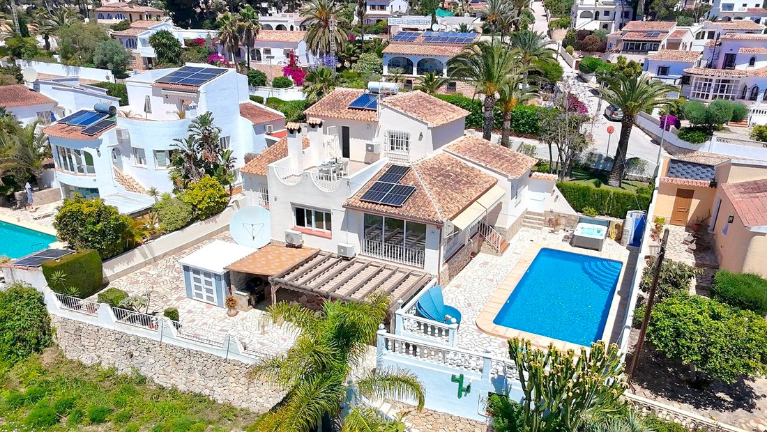 Villa in Moraira, Teulada, Valencian Community 1 - 18000662