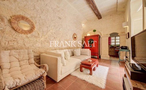 House in Ħal Għaxaq, Malta 1