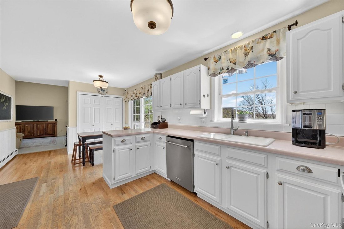 House in Brewster, New York, United States 4 - 17914514