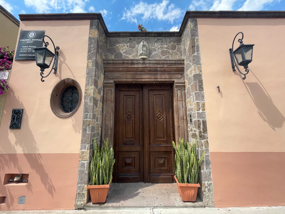 House in San Miguel de Allende, Guanajuato, Mexico 3 - 18002499