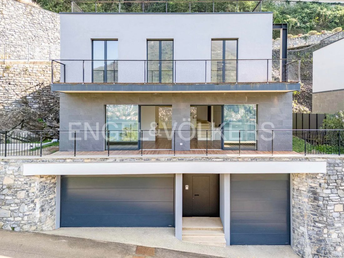 Villa in Torno, Lombardy, Lombardy, Italy 3 - 15688707