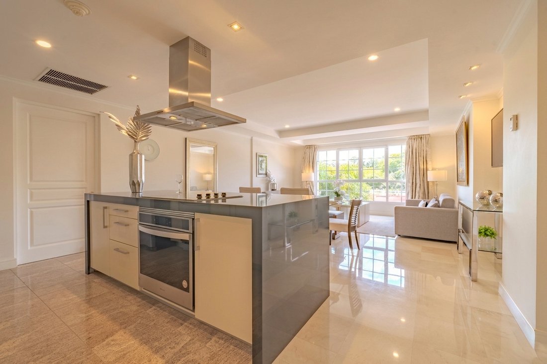 Apartment in San Rafael de Escazú, San José Province, Costa Rica 1 - 18000747