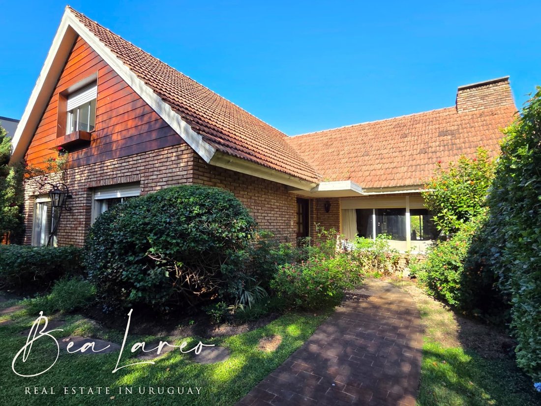 House in Montevideo, Departamento de Montevideo, Uruguay 1 - 18002324