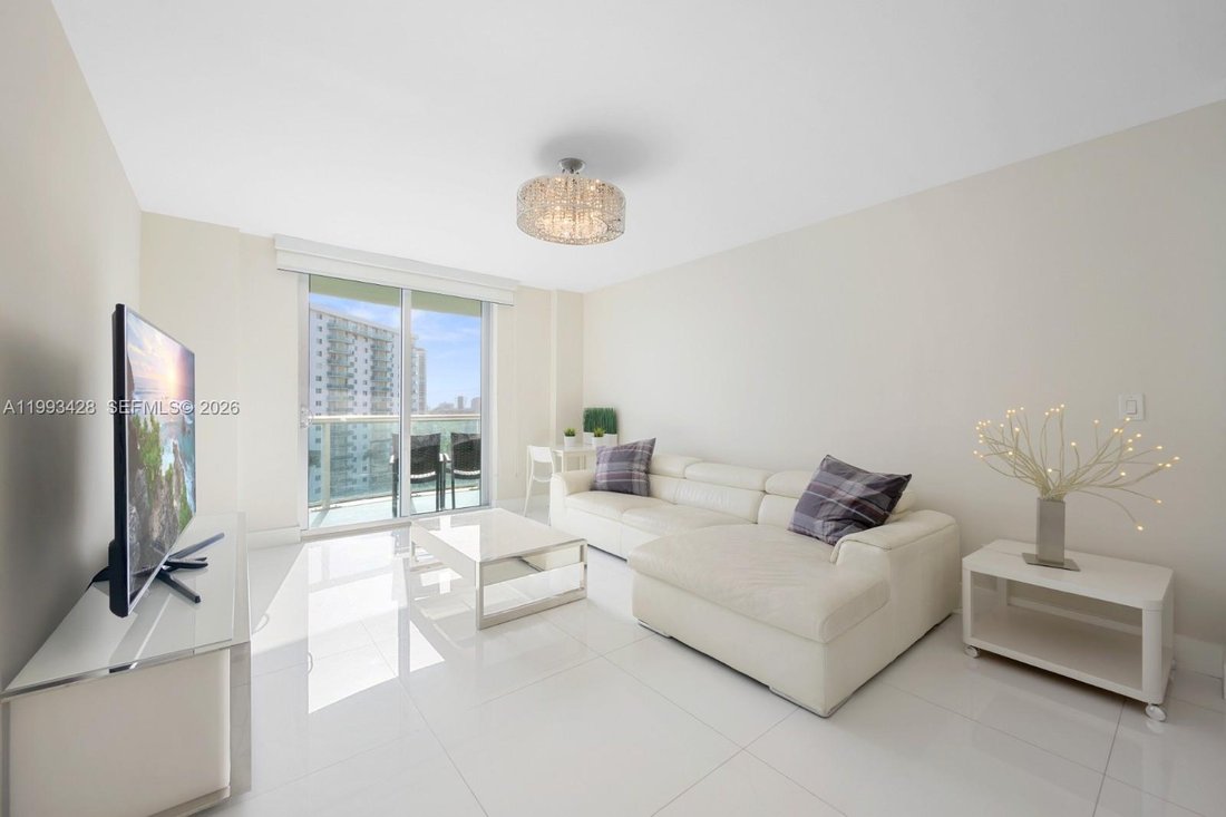 Condo in Sunny Isles Beach, Florida, United States 3 - 18001716