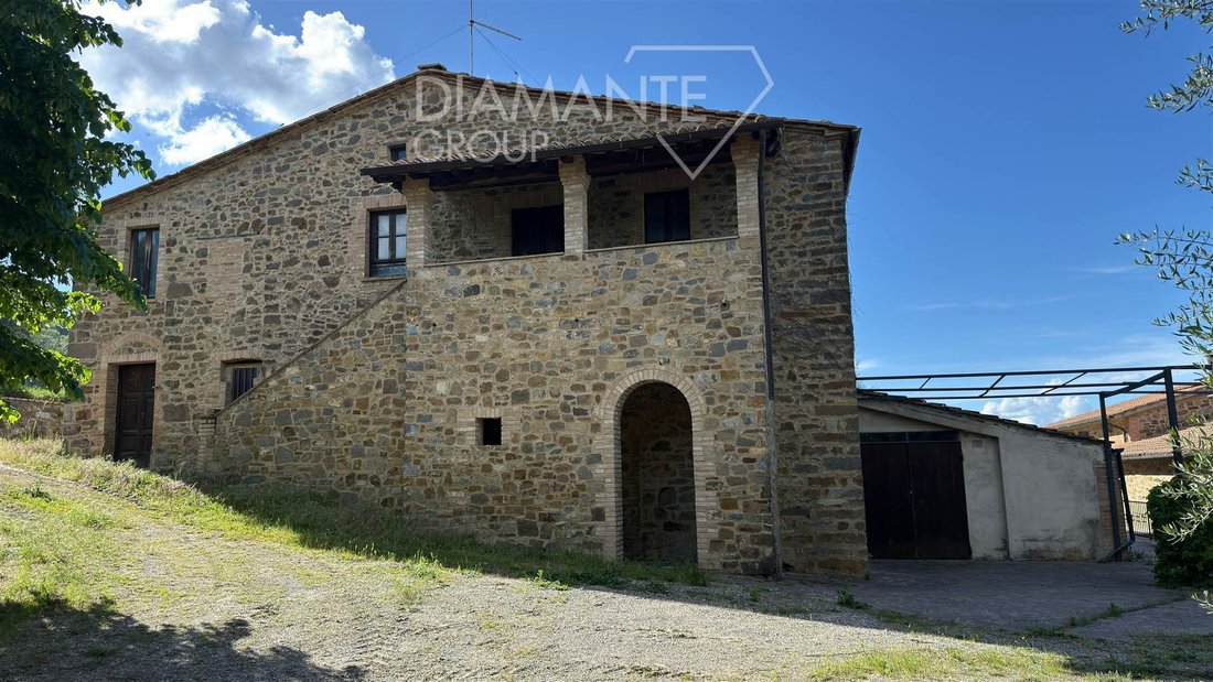 Farm Ranch in Montalcino, Tuscany, Italy 2 - 18002230
