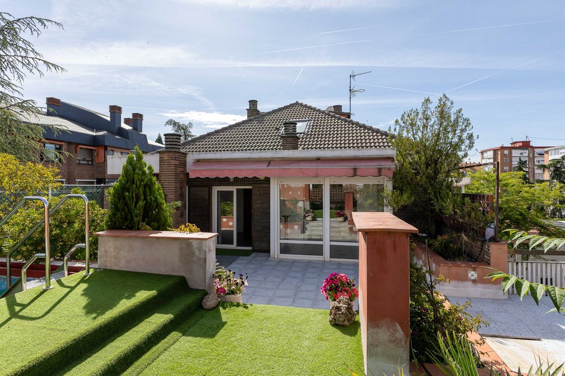 Apartment in Ciudad Lineal, Madrid, Spain 1 - 18002290
