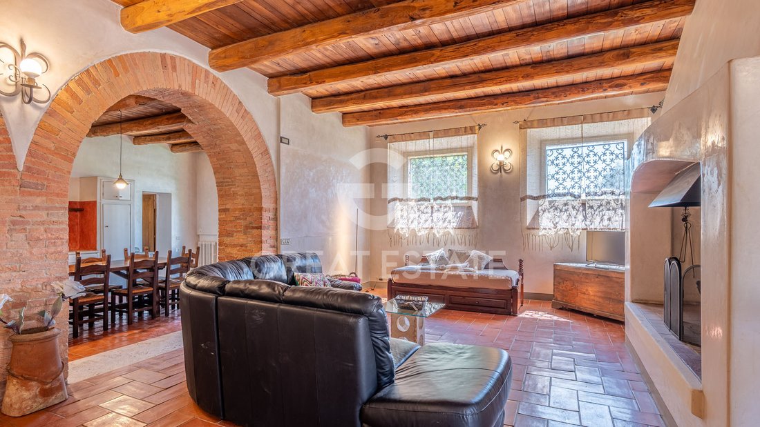 Estate in Montepulciano, Tuscany, Italy 2 - 18002126
