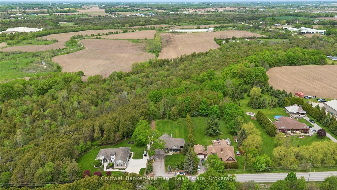 House in Puslinch, Ontario, Canada 3 - 18001522