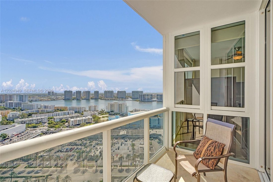 Condo in Sunny Isles Beach, Florida, United States 2 - 18003428